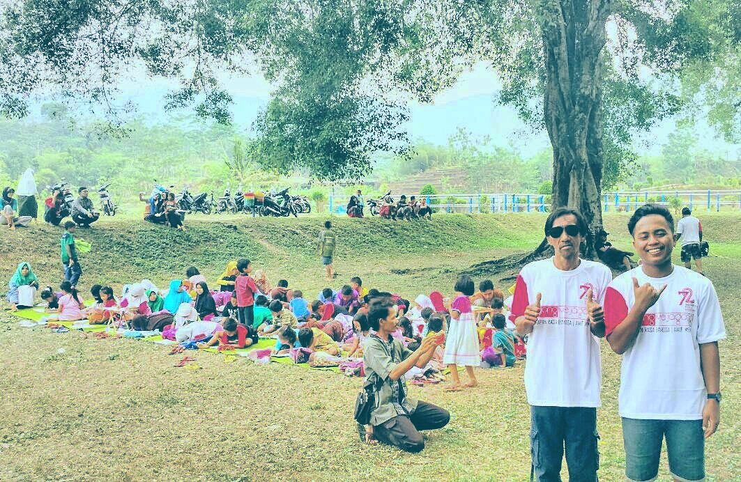 enyongmejagong's tweet photo. LOMBA MEWARNAI/ANAK-ANAK.
Serangkaian Kegiatan Peringatan Hari Ulang Tahun Republik Indonesia ke-72, tahun 2017.
#enyongmejagong #mejagong #randudongkalhitz #pemalanghitz #pemalang #kabarpemalang #infodesa #daridesa #desapintar #GRMSJateng #KemalaJateng #mulaidaridesa https://t.co/FFf2N47cAQ