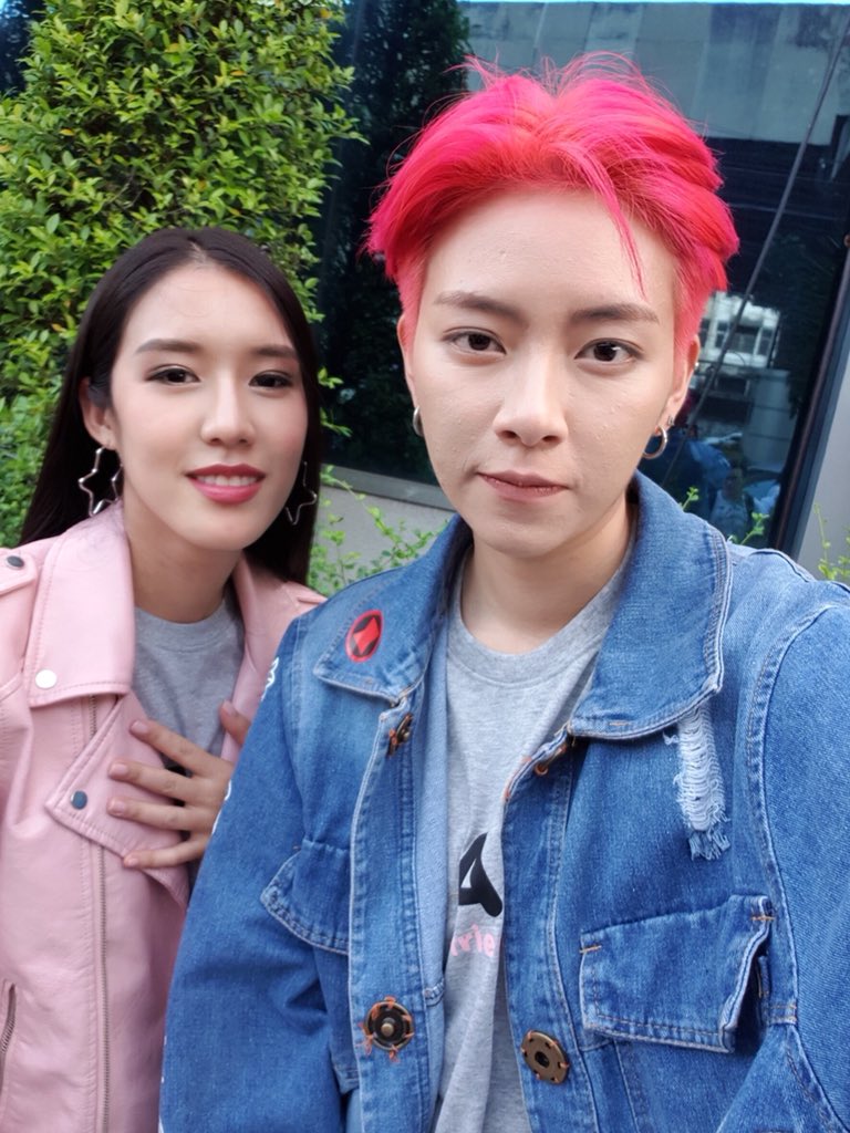 conanmook_af10's tweet photo. มาเซลฟี่กันหน่อย👫 #นันมุก #AF10FriendshipHigh #Nann #nann_fc #mookkullacha #mookaf10 cr.sss9+ice😆 https://t.co/UXqokiq4UF