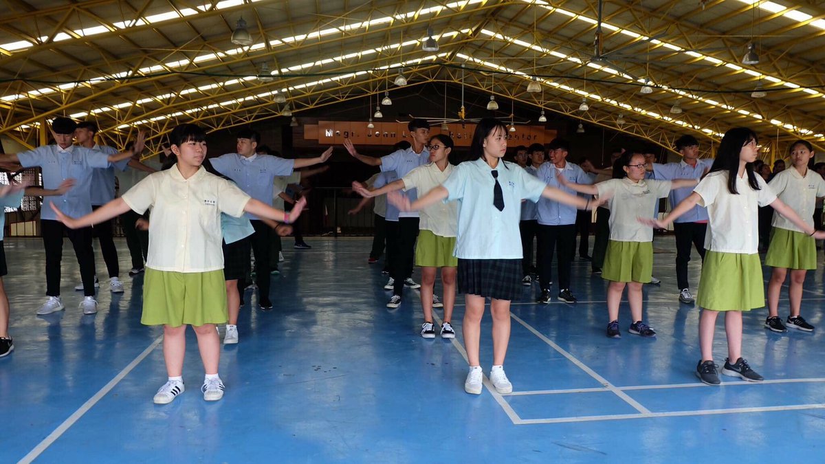 FalconQuarterly's tweet photo. Taiwanese students from St. Peter High School and Senior High School (SHS) students of St. John's Institute danced to the beat during the Zumba Activity, yesterday afternoon at the Msgr. John B. Liu Activity Center.

Photos by Katrina Garrido https://t.co/Cfb7qP8YuT