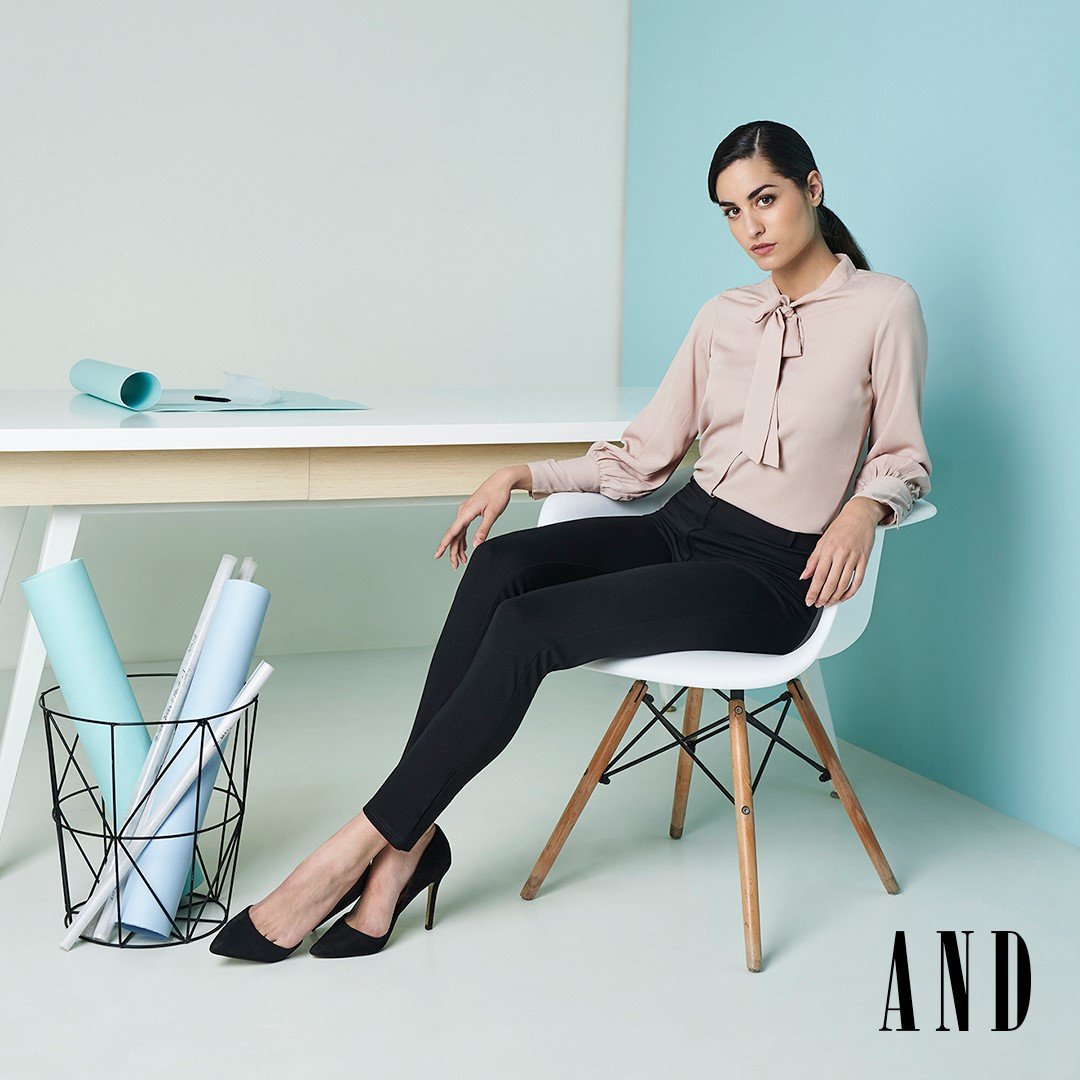 PhoenixUnitedBE's tweet photo. Go for an ultra feminine look by @stylebyand at #PhoenixUnited in #Bareilly
#officewear #AND #Houseofanitadongre #StyleByAnd #MondayMotivation https://t.co/GhUKj3ZfDa