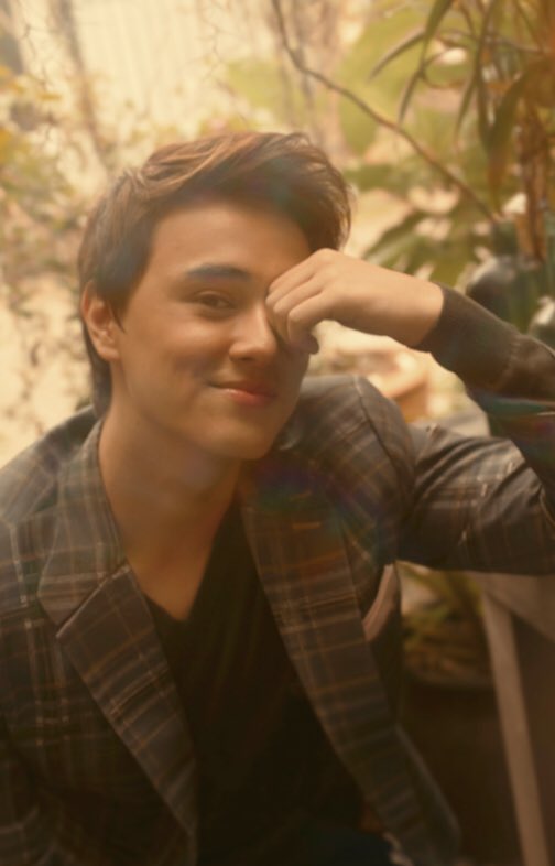 annetabss's tweet photo. Hi Edward 👋 . Happy birthday. I miss the old you but if you say you are happy right now, then I’m happy for you! Good luck baby boy. @Barber_Edward_ https://t.co/Vf4rVw8AL5