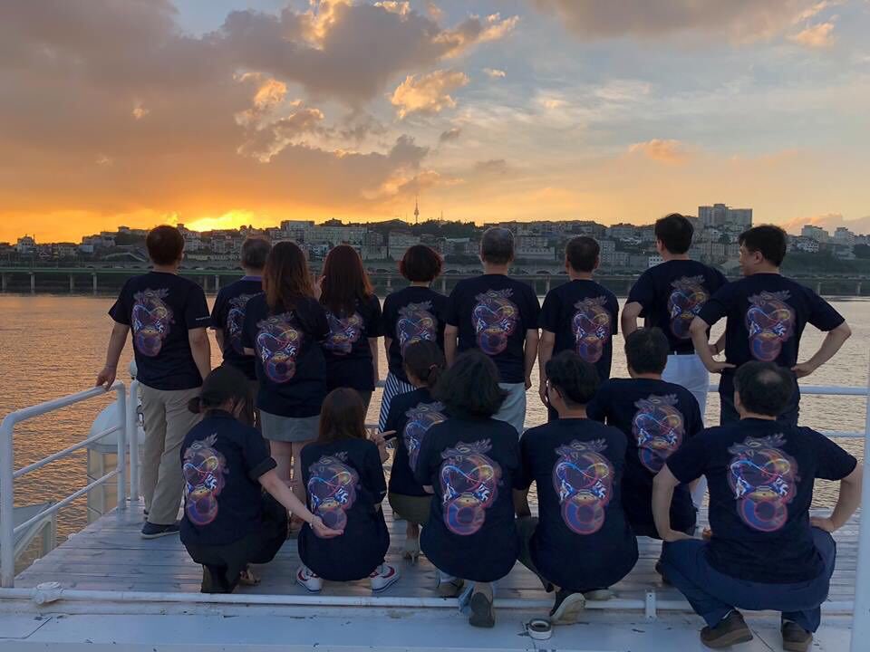 ICHEP2018 tweet media