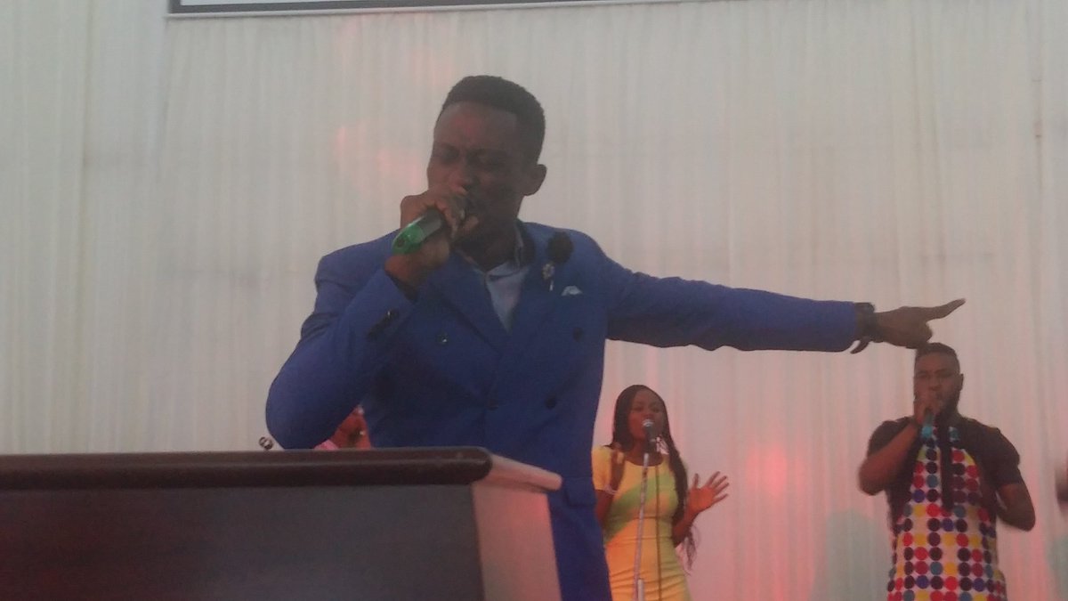 HephzibahNg's tweet image. God is to be praised with the voice, and the heart should go therewith in holy exultation #ExtraodinaryPraise #praiseoverflow with @JuliusCharles