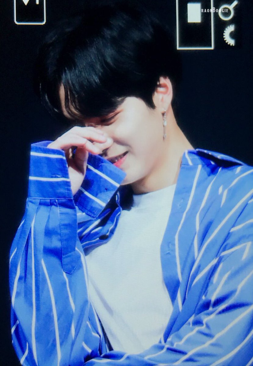raonboogie's tweet photo. #김종현 #쩨알 #JR #Dejavu #데자부 

[PREVIEW]

- 180715 KT&amp;G상상마당 대치아트홀 ROMANTIC SUNDAY 오늘의 종현이🍑🍑 https://t.co/wJGoa5UA8j