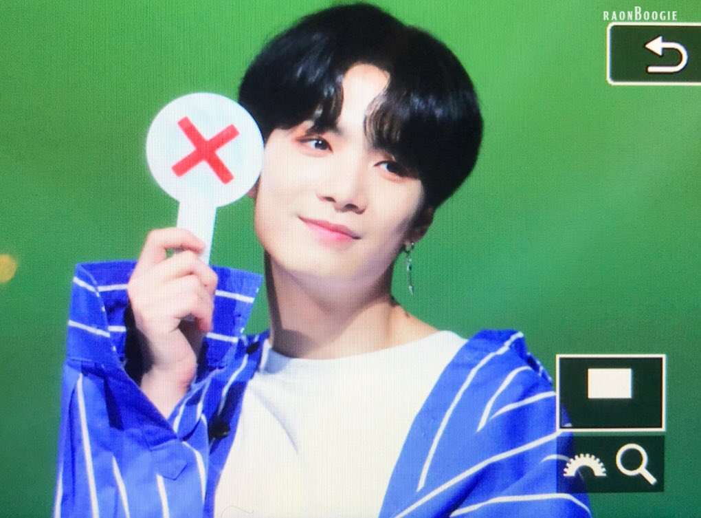 raonboogie's tweet photo. #김종현 #쩨알 #JR #Dejavu #데자부 

[PREVIEW]

- 180715 KT&amp;G상상마당 대치아트홀 ROMANTIC SUNDAY 오늘의 종현이🍑🍑 https://t.co/wJGoa5UA8j