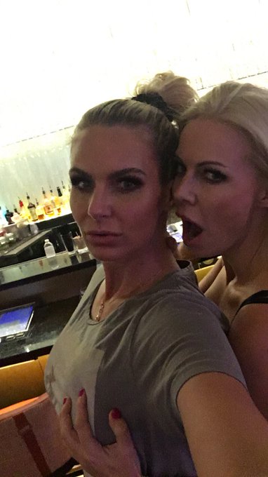 My English Wifey... Kelly Stafford 😍 https://t.co/vak4jo27r6<a href="/tag/valentinesday"class="tags"><span>#valentinesday</span></a>