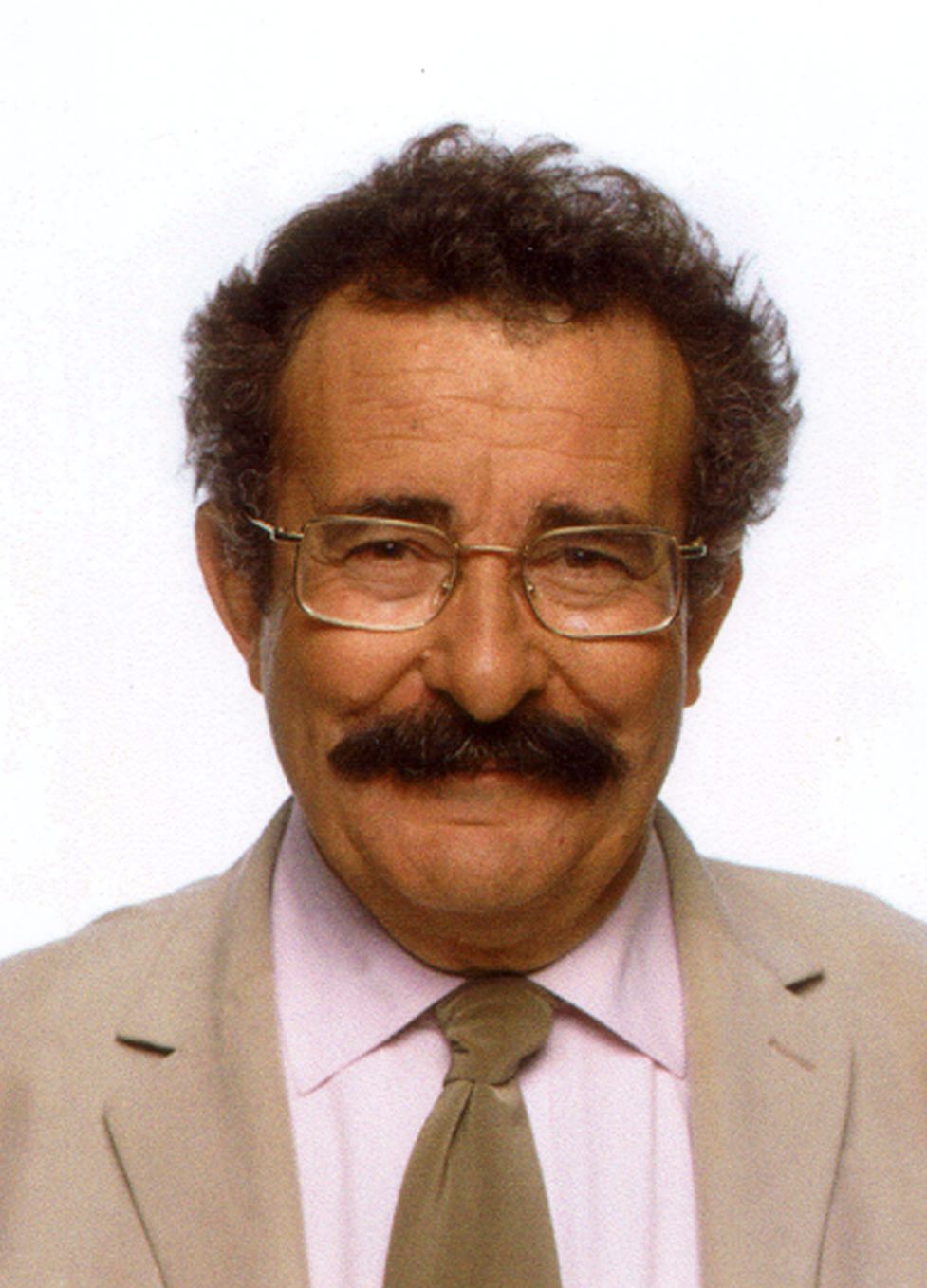 Happy birthday Professor Robert Winston. Brilliant man. Enjoy your day. 