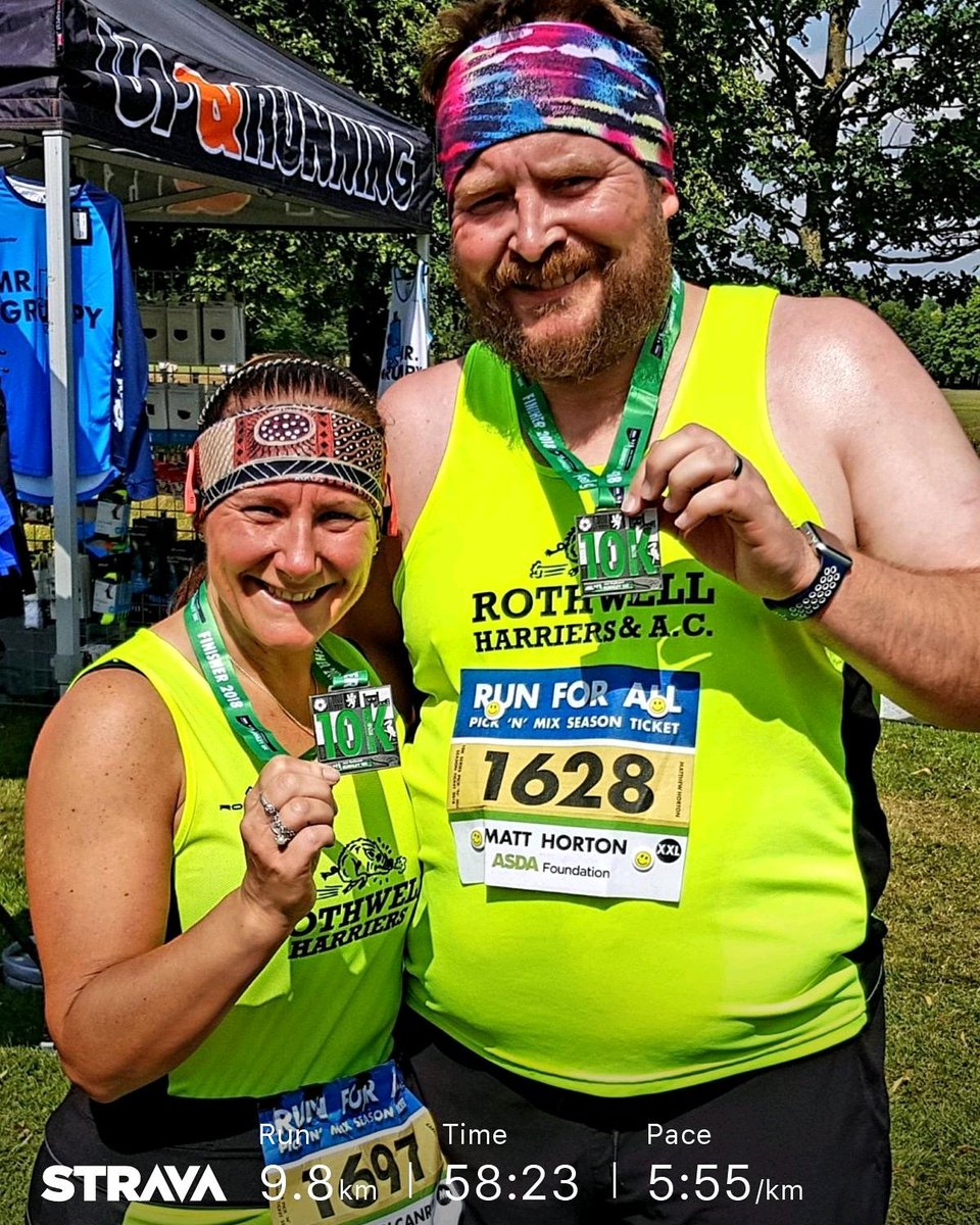 Hullass1972's tweet photo. Chuff me, that was hard! The earlier breeze simply lulled us into a false sense of security and the person who described it as flat needs a sucker punch to the throat!!! 😂 #burnley10k #thisboycanrun❤️ #thisgirlcanrun🙌 #runningaddiction #flatmyarse 🏃‍♂️🏃‍♀️ https://t.co/gX7VtWOrJW