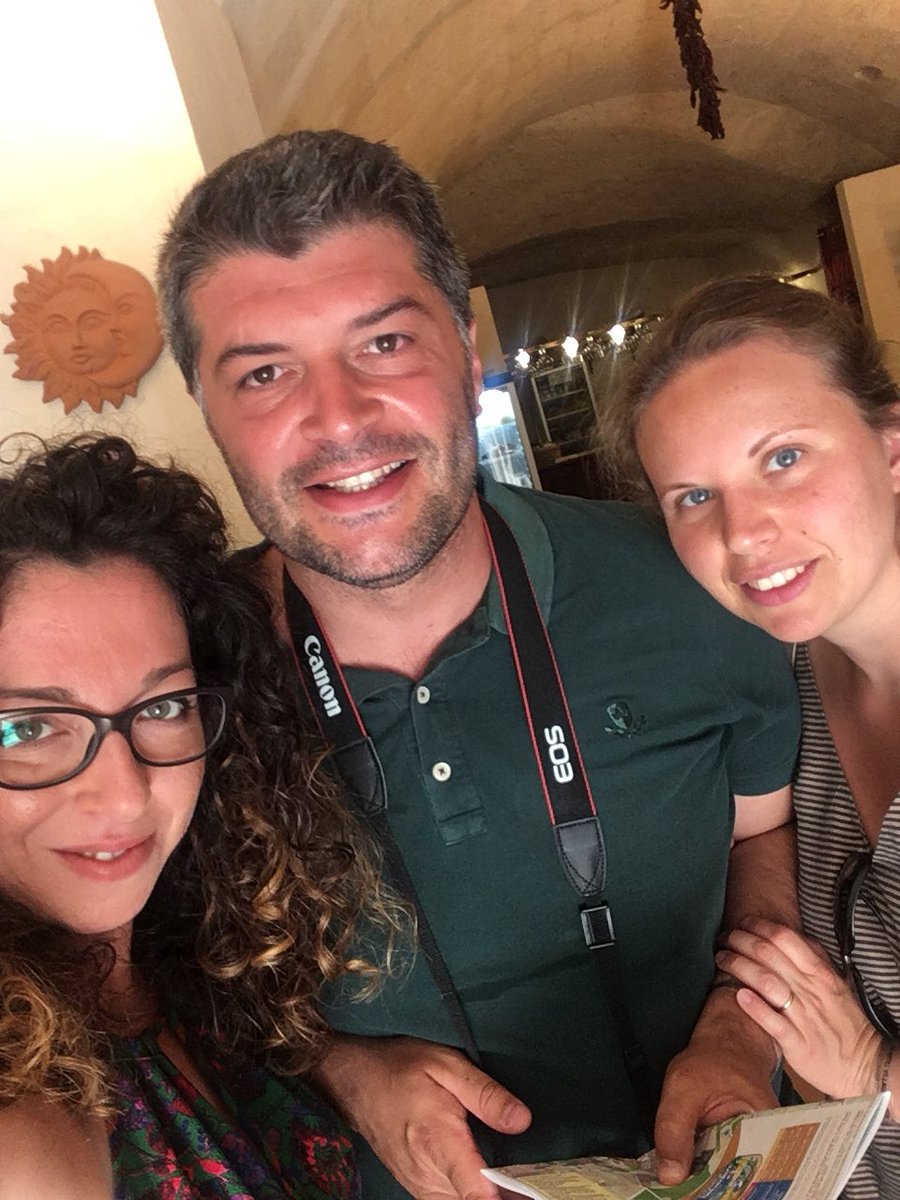 SaporideiSassi's tweet photo. Ospiti speciali stamattina 😍 grazie @stralcidivite per essere passato a trovarci. È stato bellissimo rivederti https://t.co/B7uippRG6s