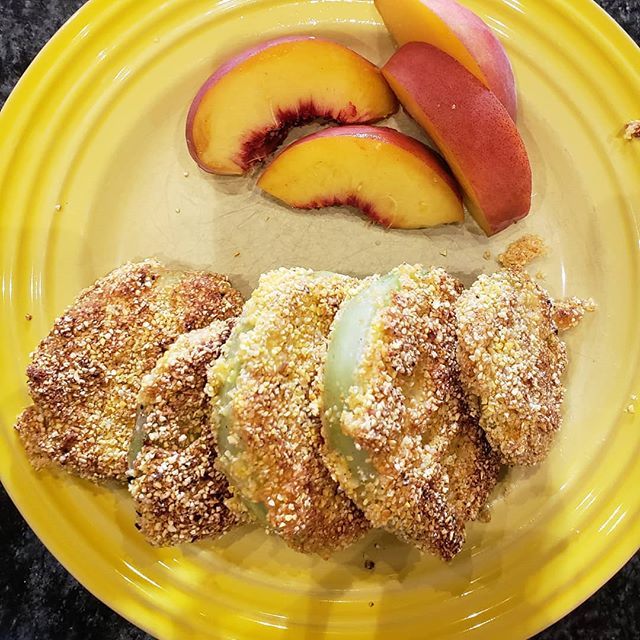wineandshallots's tweet photo. Fried green tomatoes! 
#friedgreentomatoes #greentomatoes #tomatoes #peaches https://t.co/vMWcdbSNbV https://t.co/rRwZ7mTeve