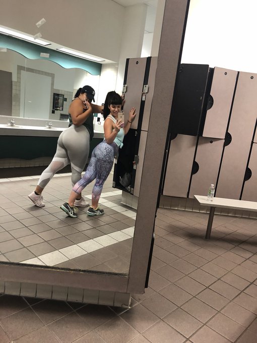 💪🏼✌🏼🤗💋 https://t.co/yjHcWMGTK1<a href="/tag/wet"class="tags"><span>#wet</span></a><a href="/tag/mysocki"class="tags"><span>#mysocki</span></a><a href="/tag/mysatan"class="tags"><span>#mysatan</span></a>