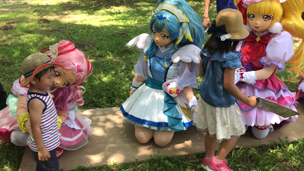 いとうまりこ A Twitter プリキュアショーも観たよ 握手会に娘と息子も参加 息子 初のプリキュア握手会に緊張気味 照れてた キュアマシェリ キュアアムールかわいいな いとうまりこ A Twitter プリキュアショーも観たよ 握手会に娘と息子も参加 息子 初のプリキュア握手会に緊張気味 照れてた キュアマシェリ キュアアムールかわいいな