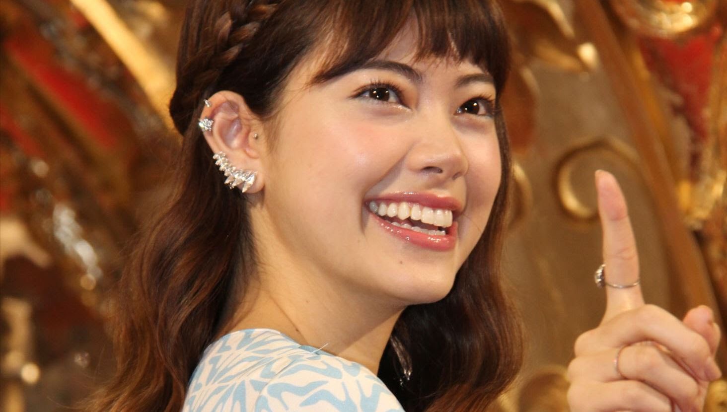 クズ子ちゃん Na Twitterze 内向きの歯が人気みたいだけど 個人的には若干外向きの歯も凄く可愛いと思うから見てほしい 口元が華やかな感じする