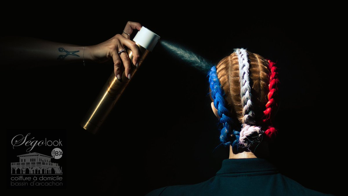 SegoLook's tweet image. Allez la France ! 🇫🇷⚽
#AllezLesBleus #coupedumonde2k18 #coiffuredumoment #segolook