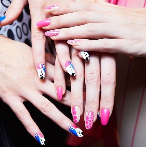 Beauty__Express's tweet photo. πNail QUEEN Marian has been in the industry since '87 πShe has worked in every aspect of the pro world & designs for countless celebs & designers. Join us at #NailTecTalk with @scratchmag on the 22nd π Get tickets: https://t.co/j64vMHrrXy Cred: @byblos_official @cndworld https://t.co/x5GoqRCrac