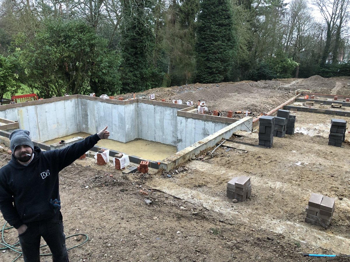 mattbungay's tweet photo. Chorleywood project- basement and footings in ready for our brickwork team!! #builders,#developers,#basement,#groundswork, https://t.co/qcO4NshVS5
