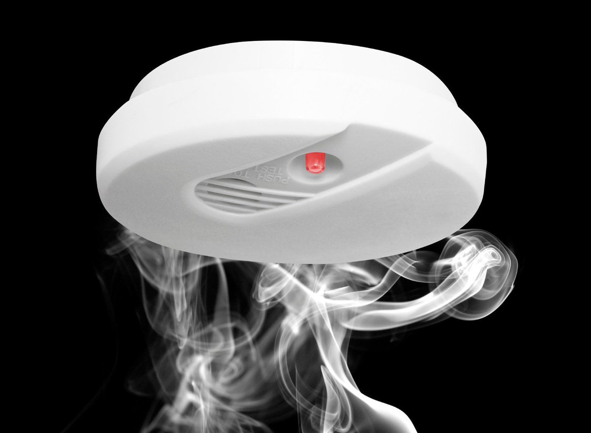 Smoke Alarm Regulations for #Landlords buff.ly/2DBE6er