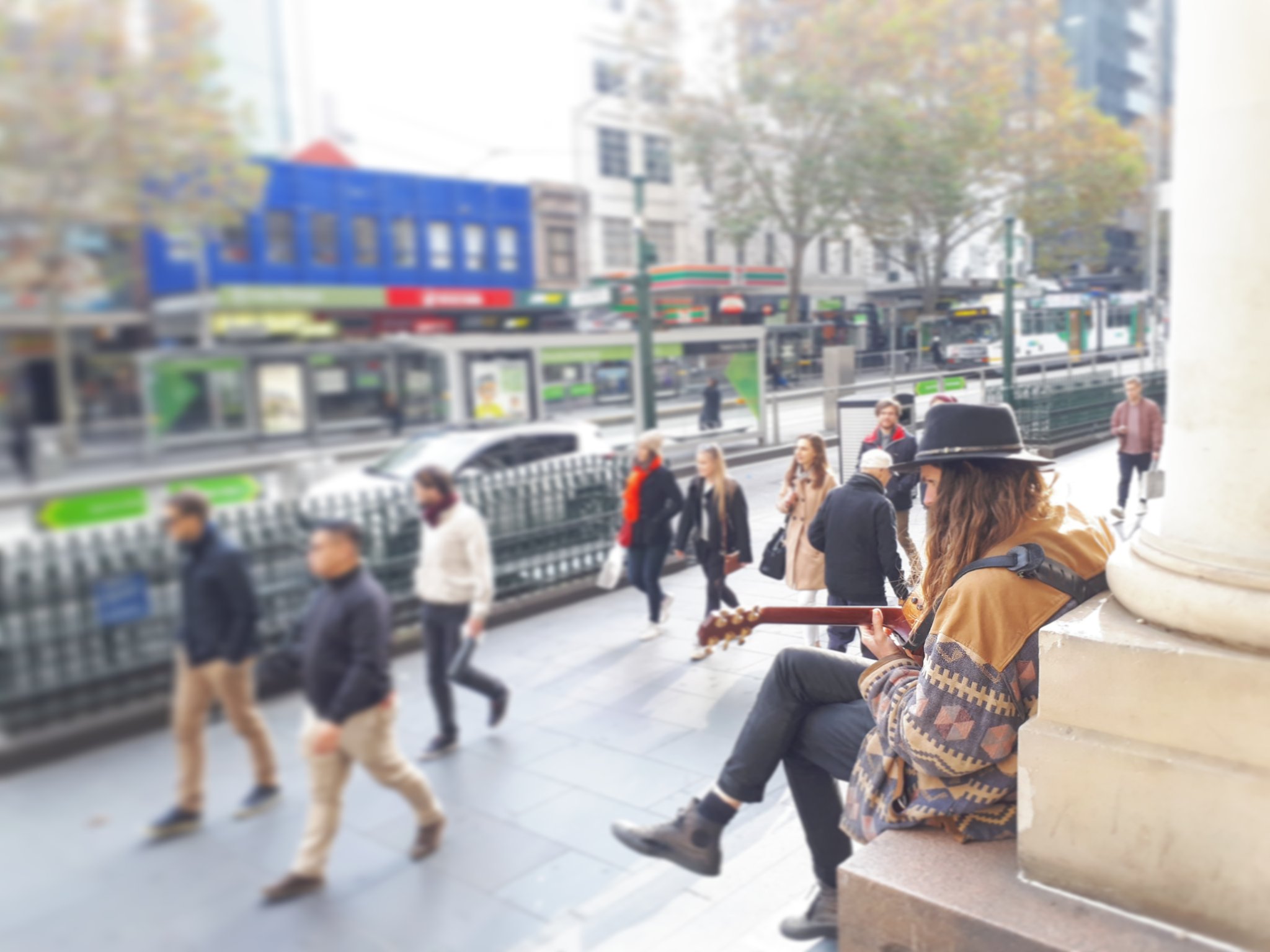 メルボルン旅行個人ガイドyuki 音楽は自由だ Melbourne Travel メルボルン メルボルン旅行個人ガイド メルボルンガイド メルボルン観光 メルボルン旅行 海外旅行 旅行 タビジョ 音楽好きな人と繋がりたい 音楽 弾き語り ストリート