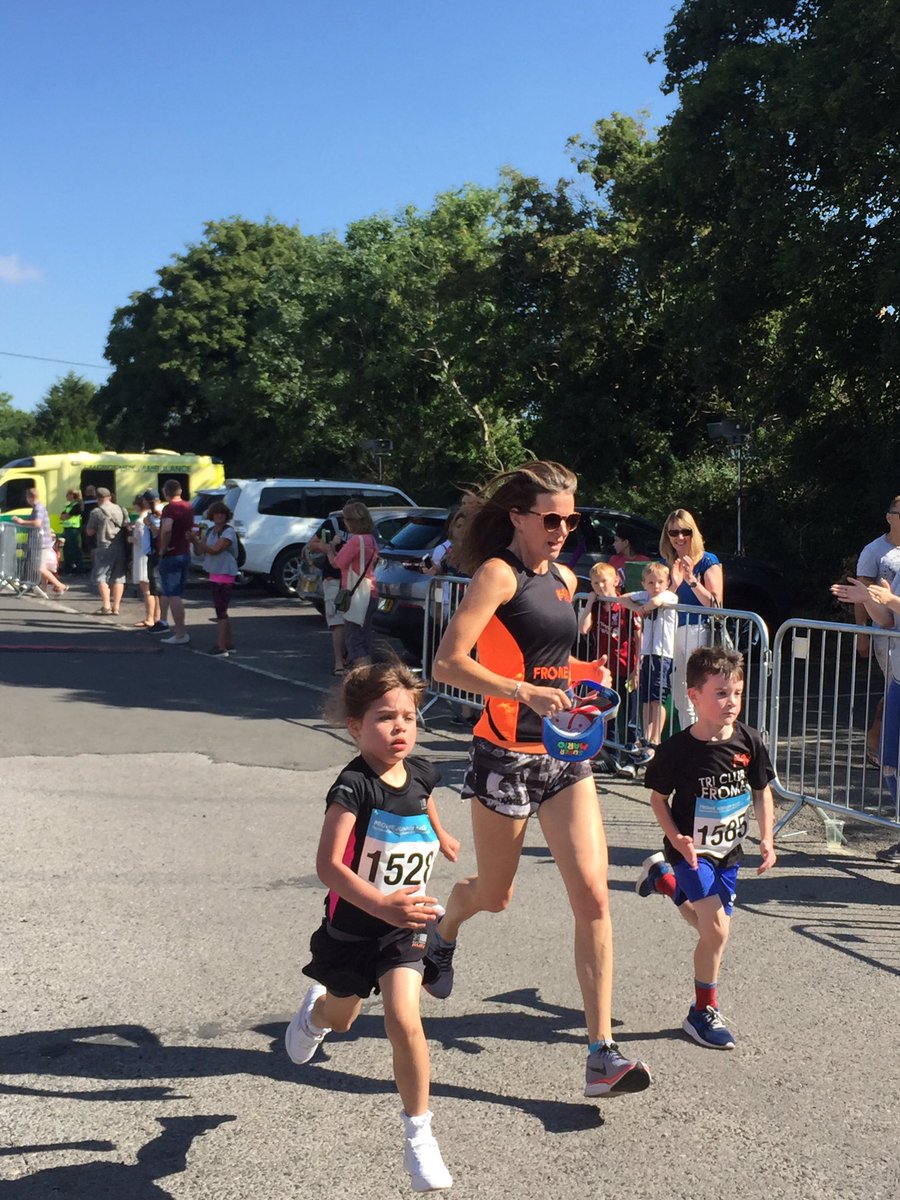 FHM_10K_5K's tweet photo. Well done to all our Fun Run finishers - you are all stars βοΈ #FunRun #Frome #FromeHalf https://t.co/1d60OzYkOK