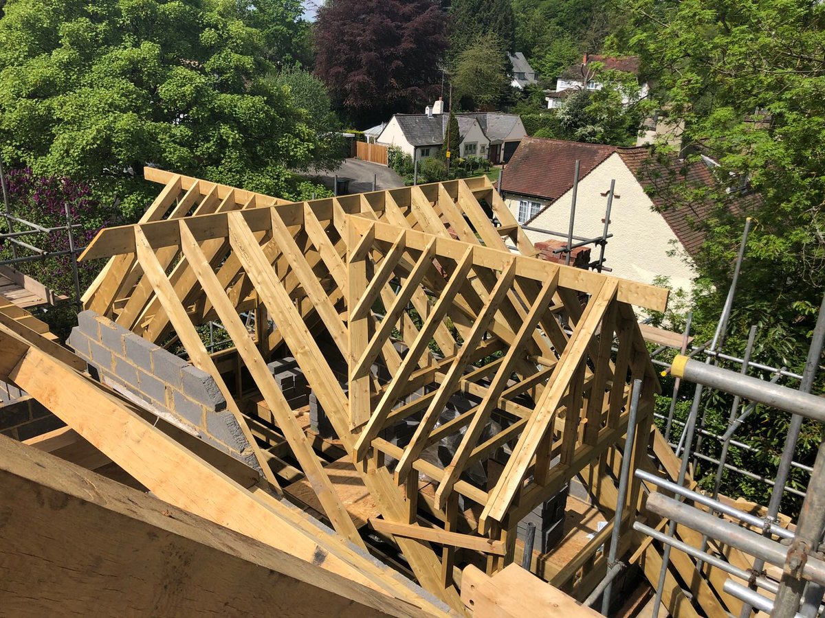 DistinctLtd's tweet photo. Chorleywood project - more  carpentry and oak detail #builders,#developers,#carpentry,#oak,#roofers, https://t.co/NHR6ishkE1