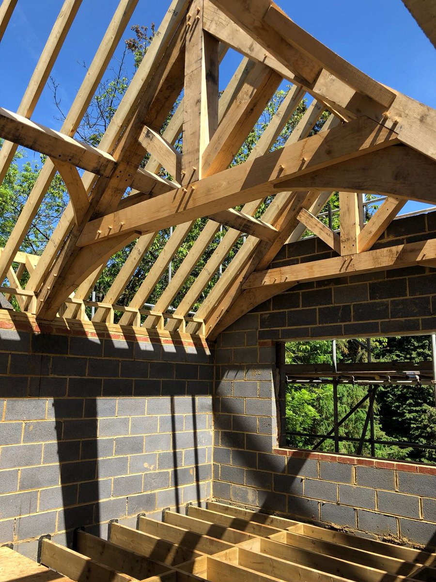 DistinctLtd's tweet photo. Chorleywood project - more  carpentry and oak detail #builders,#developers,#carpentry,#oak,#roofers, https://t.co/NHR6ishkE1