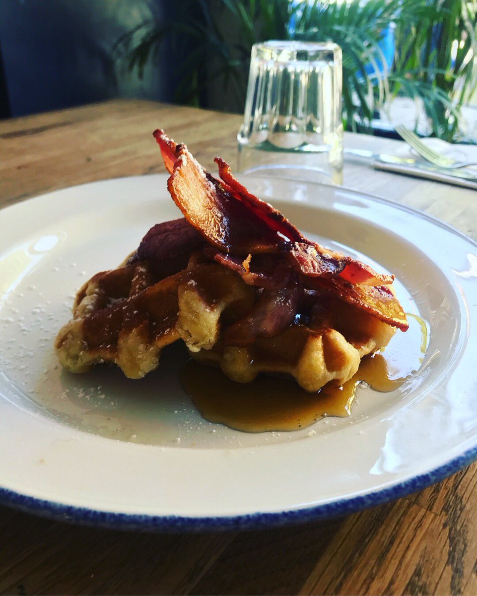 ThehabitSLG's tweet photo. Sunday brunching underway...#brunchgoals #brunch #thehabitlondon https://t.co/uNaHx2QRPN