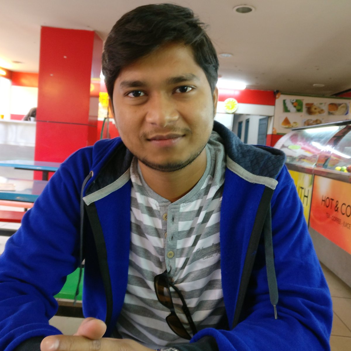karthikcmk's tweet photo. #NewProfilePic https://t.co/g7MWnc0NGx