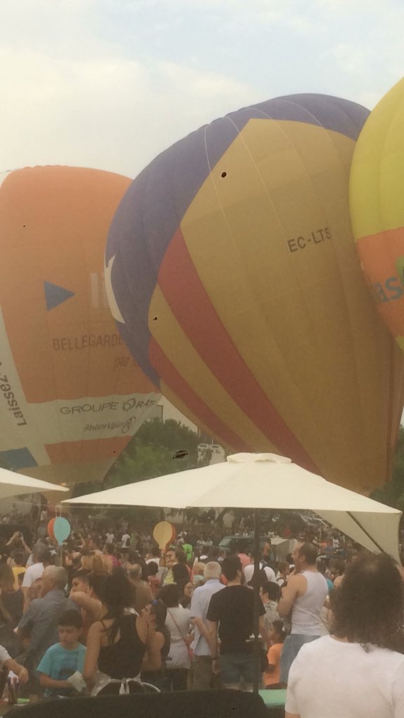 Por todos los alto!! #catalunya <a href="/Ebf_Igualada/">European Balloon Festival</a>