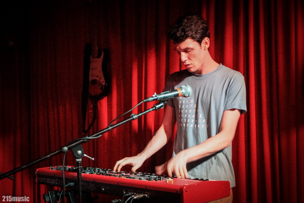 215Music tweet media