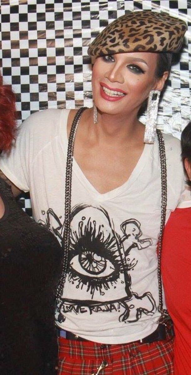 rajaasmiling's tweet image. 