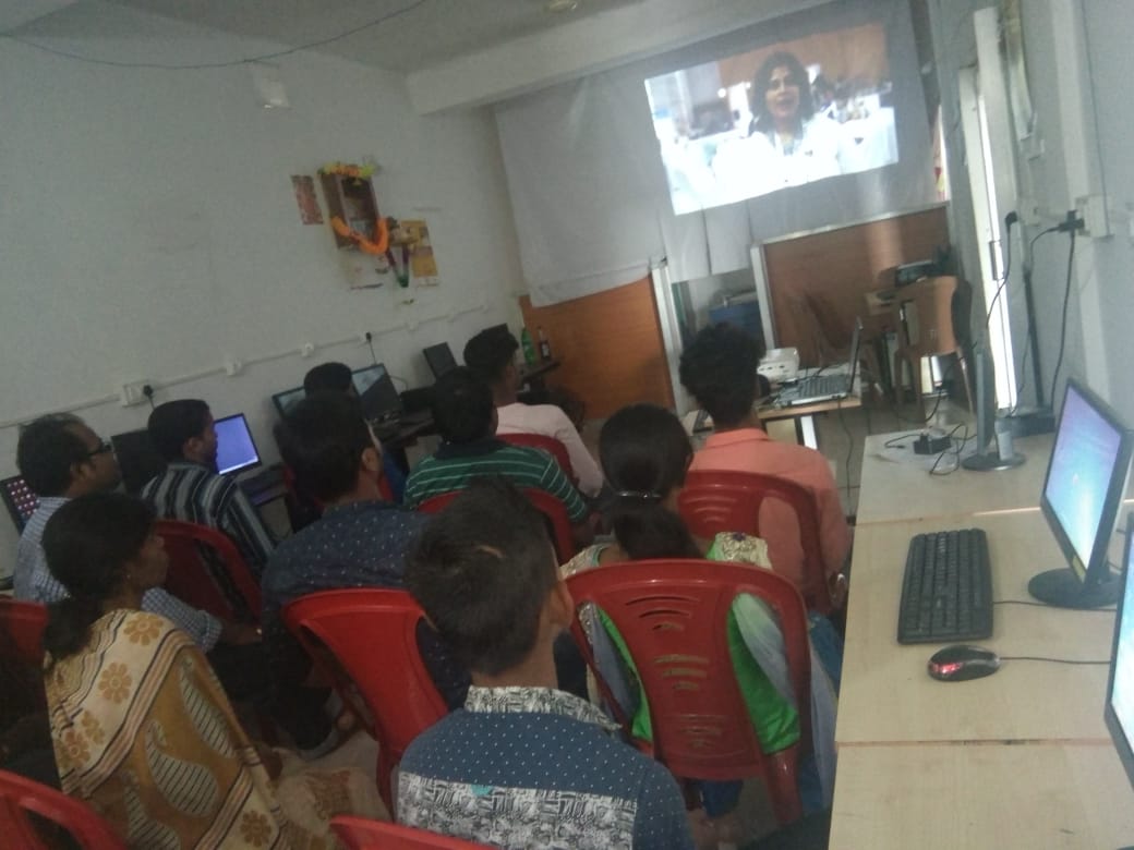 #CSC_Kendrapara Showing live telecast of #IndiaSkillsEast2018 to the localities at their CSC centers. <a href="/dpradhanbjp/">Dharmendra Pradhan</a> <a href="/CSCegov_/">CSCeGov</a> <a href="/rsprasad/">Ravi Shankar Prasad</a>  <a href="/dmkendrapara/">Collector and District Magistrate Kendrapara🇮🇳</a>