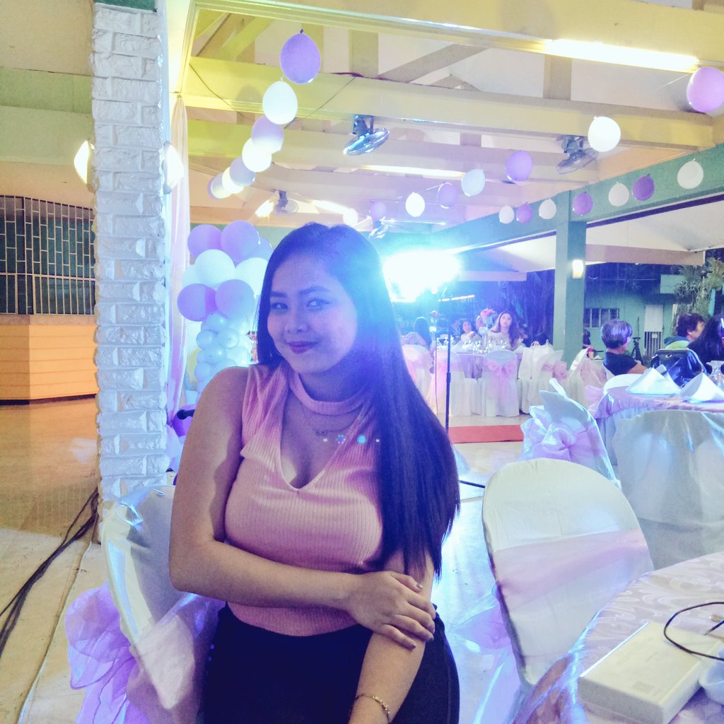 barbiekee08's tweet photo. Aura nanaman si inday. Day off eh 😂 https://t.co/zzEGRArNSv