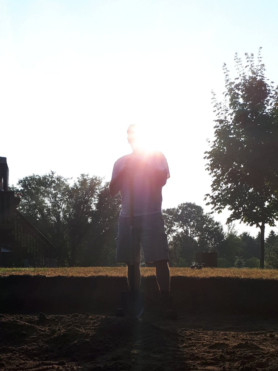 PHolmes5's tweet image. #SunriseSunburnSunsetRepeat ☀️ #poolproject