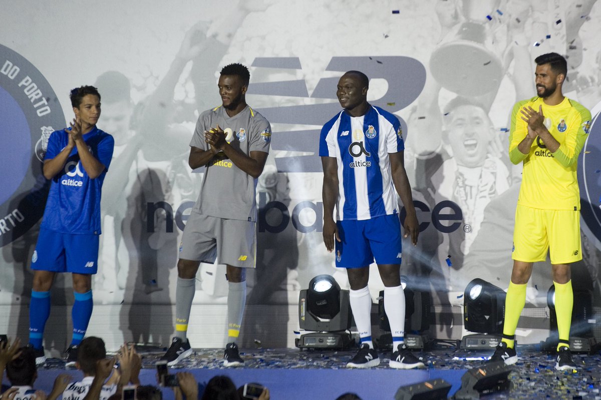 NBFootball's tweet photo. 💙 About last night!

#BornForSuccess #FCPortonaBaixa
#NBFootball https://t.co/5Iw96ICgwu