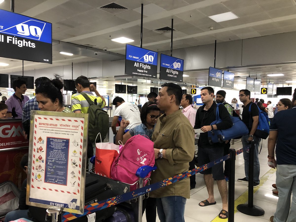 MukherjeeDina's tweet photo. What’s the point of keeping self check in or baggage drop counters if #goaair does not have the staff to cater. The whole idea of #checkin online and paying extra means there should be less or no #waiting at #airports #delhiairport #goair https://t.co/NLDOOAIKvU