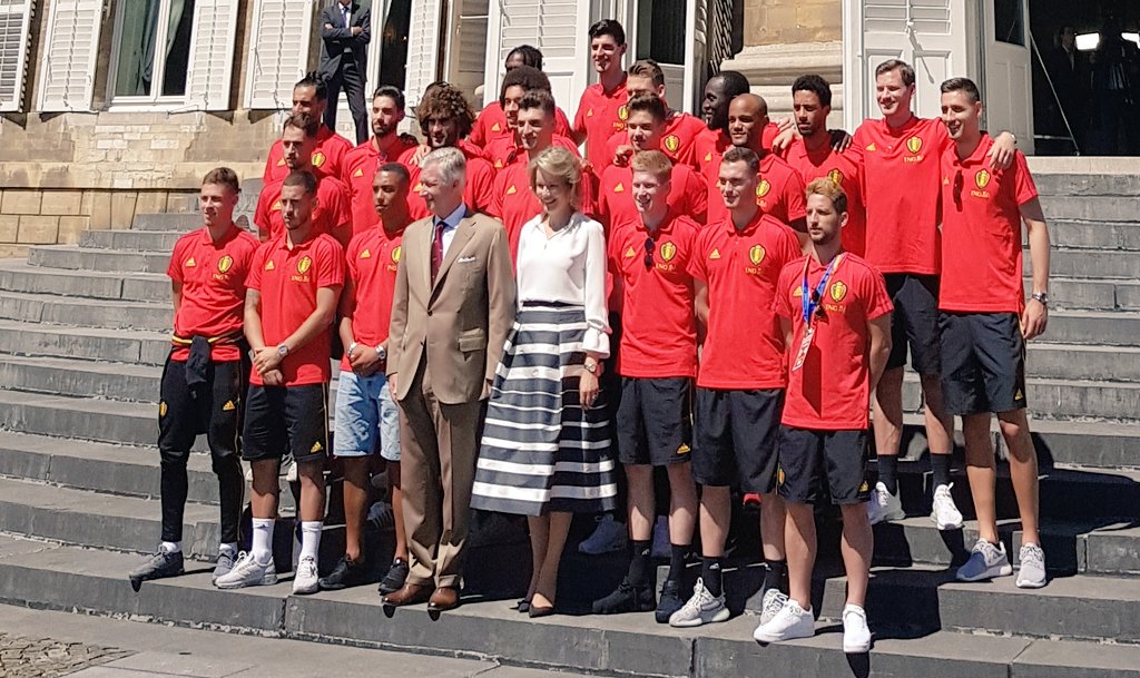 BelRedDevils's tweet photo. 👸🤴 @MonarchieBe 👏😊

#REDTOGETHER 
#WorldCup
#Bronze 🥉 https://t.co/TVJ3TYC2Go