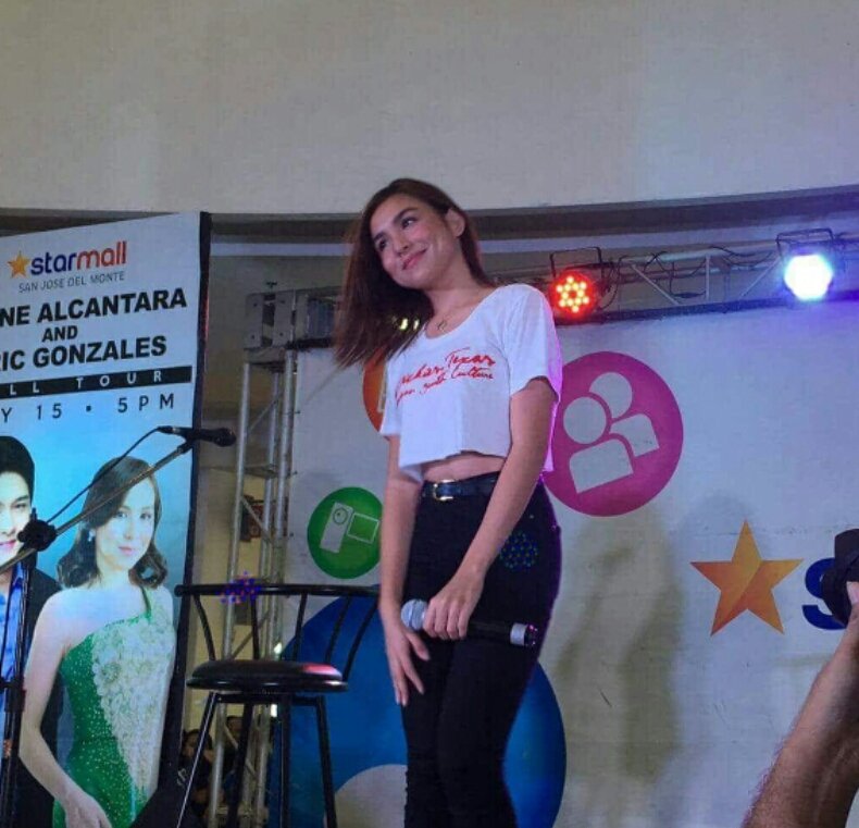 aesthetic_Kyyy's tweet photo. This is the cutest photo I've ever seen😍 @2002kyline https://t.co/0ytMHWqeF0