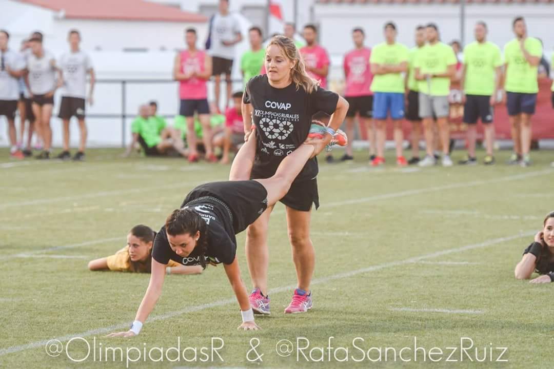 Barrigoncetes's tweet photo. Cómo echamos de menos las #OlimpiadasRurales2018 y no sólo ese fin de semana, también los ratitos del entrenamiento y las charlas... Esperemos seguir coleccionando camisetas muchos años!! @OlimpiadasR https://t.co/zi7gJ4zAWT