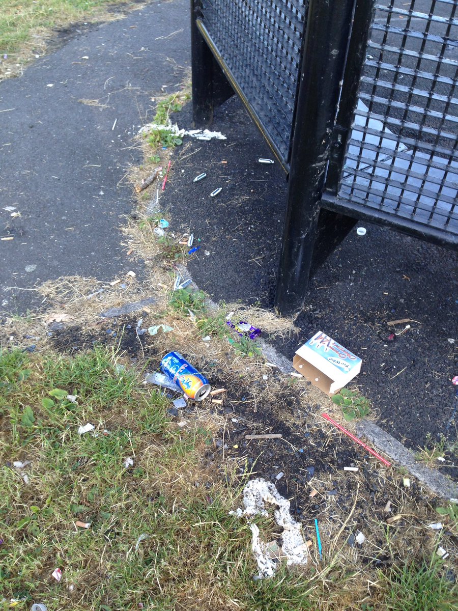 FOPlanthillpark's tweet photo. Had to do yet another litter pick. It was spotless on thursday. Plus a little tidy up on friday afternoon.  If the park is a mess we are sorry. But we are fighting a battle against ignorance   No dog wardens either!?! They would make £1000 a day in this park alone @MCCHBlackley https://t.co/6SKAsatmSx