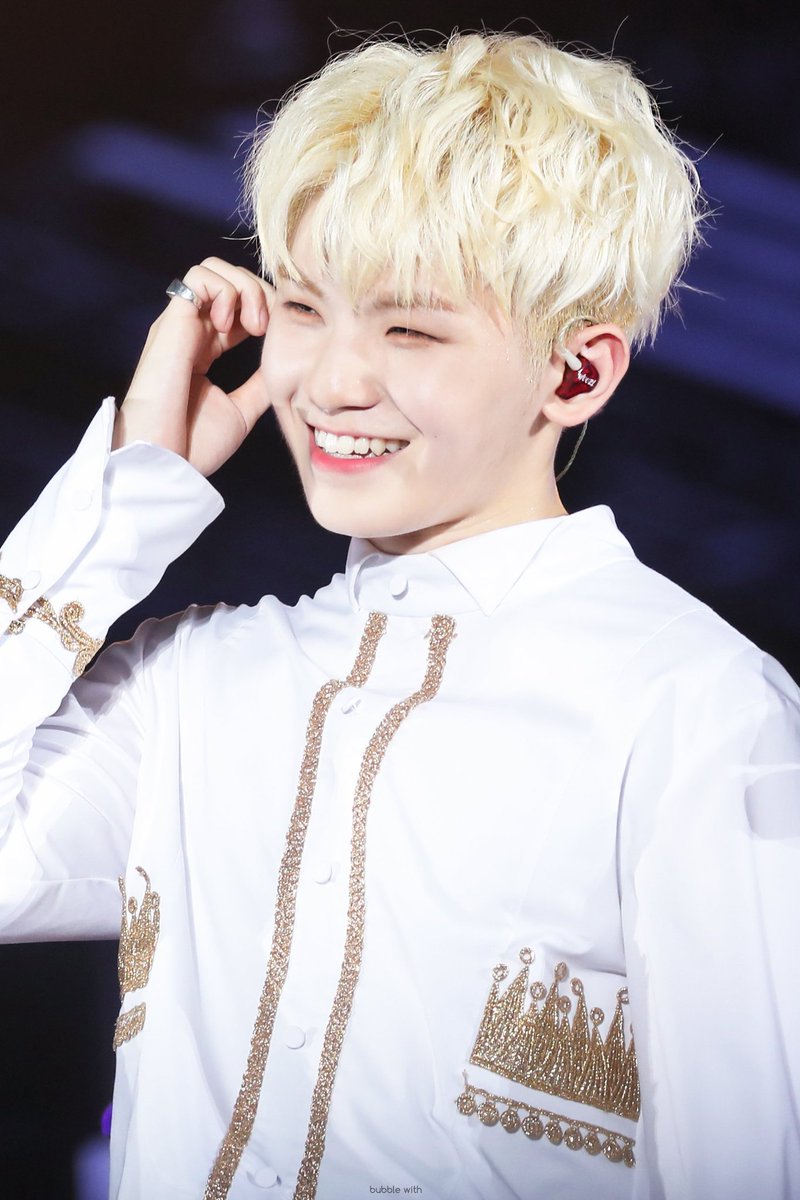 n년전 오늘의 우지 tweet media