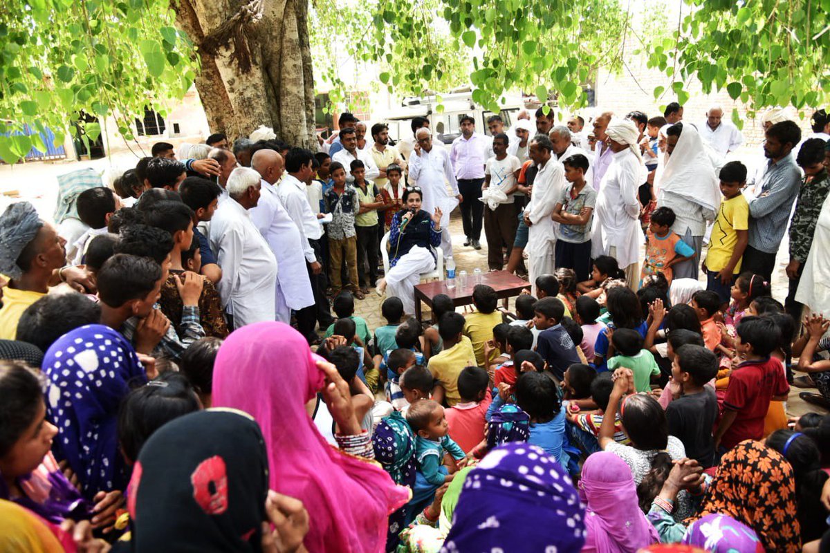 officekiran's tweet image. आज विधानसभा क्षेत्र तोशाम के सुंगरपुर एवं खारियावास क्षेत्रों का दौरा कर स्थानीय लोगों के साथ वर्तमान समस्याओं तथा उनके समाधान पर गहनता से चर्चा की।