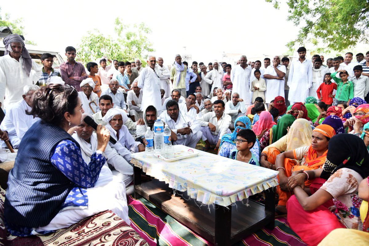 officekiran's tweet image. आज विधानसभा क्षेत्र तोशाम के सुंगरपुर एवं खारियावास क्षेत्रों का दौरा कर स्थानीय लोगों के साथ वर्तमान समस्याओं तथा उनके समाधान पर गहनता से चर्चा की।