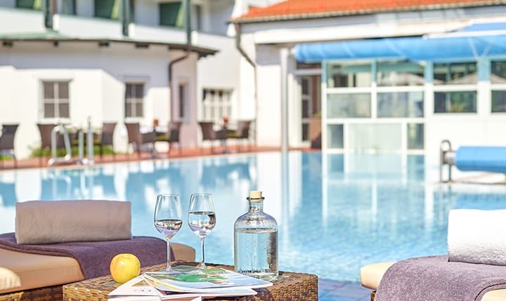 WellnesshotBay's tweet photo. Außenpool im @HotelDasLudwig
https://t.co/J8Hy0YZo9u
#WellnesshotelsBayern #wellnesshotels #bayern #wellness #wellnesshotel #aussenpool #pool #spa #wellnessbereich #wellnesswochenende #wellnessurlaub #thermalwasser #badgriesbach https://t.co/XcIoS5qjcA