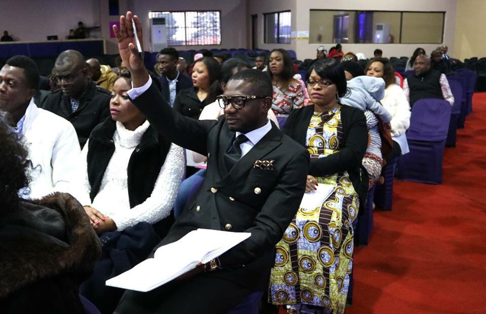 HoTMinistriesZA's tweet photo. How to increase your capacity?
1. Ask God to enlarge your capacity
2. Change your thinking patterns
3. Walk with wise people
4. Believe and pursue excellence
by Apostle Felix Okoh
#IncreasingCapacity #HOTMSundayService https://t.co/4KUHi16sVa