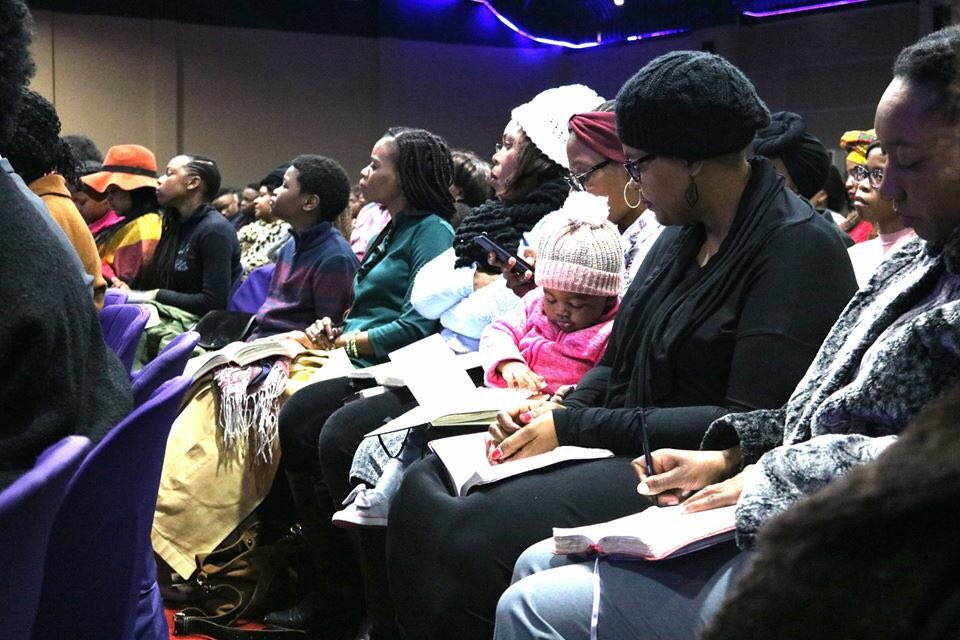 HoTMinistriesZA's tweet photo. How to increase your capacity?
1. Ask God to enlarge your capacity
2. Change your thinking patterns
3. Walk with wise people
4. Believe and pursue excellence
by Apostle Felix Okoh
#IncreasingCapacity #HOTMSundayService https://t.co/4KUHi16sVa