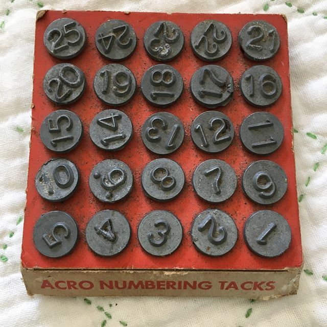myrecycledparts's tweet photo. Aren't these cool? They are some sort of tack with numbers, I love them! Will use them in an #alteredbook #bookmaker #metal #rustybits #numbers #vintage #collections #mycreativelife #recycledparts4art #jeribellini #atthelittlehouse #linksinbio https://t.co/mpIKxBZxhd https://t.co/LVJayHwzQ5