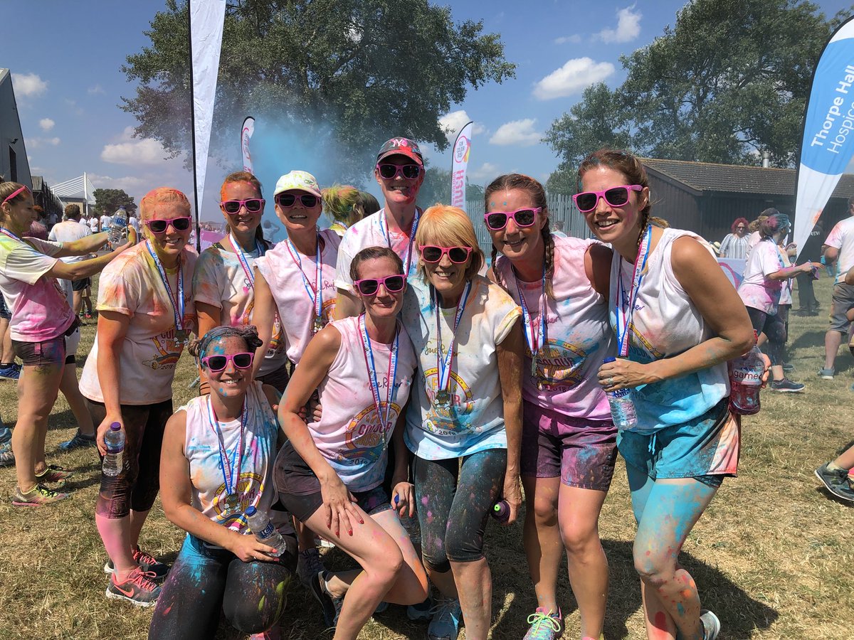 nicxharding's tweet photo. We did it ๐โโ๏ธ๐๐๐๐งกโค๏ธ So emotional running alongside these great girls. Love you all so much! Thank you for supporting us raise so much money for @Sue_Ryder ๐ #memoryofdad #thankyou #colourrush https://t.co/PtsH2wBxPq