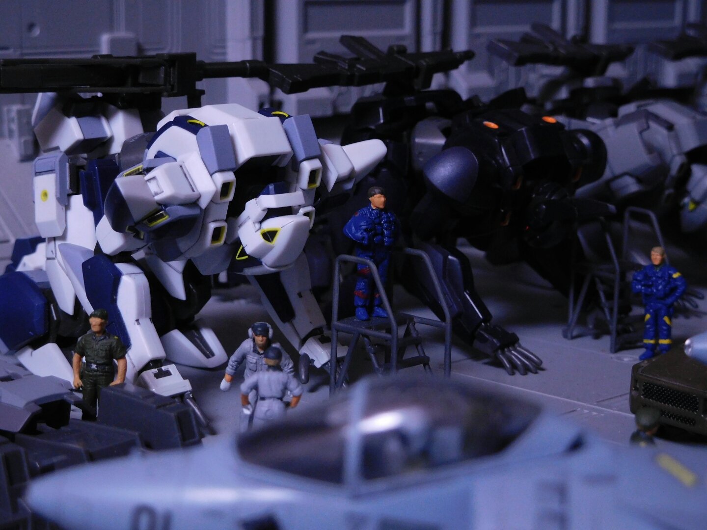 壁 〆 こちら艦長 間もなく作戦海域に到達します Srt要員は Asに搭乗して待機してください W フルメタ フルメタル パニック 壁ジオラマ T Co Mulavuqxuf Twitter