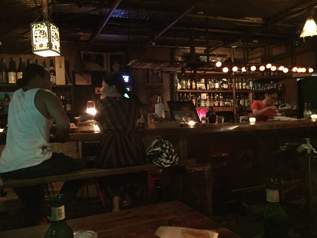 CorCima's tweet image. Back at #Sakurajima and Namasute Bar, celebrating 5 years after the glorious @IAVCEI_official conference!More #volcaniclightning with @voltaic_eu and @LMU_Volc