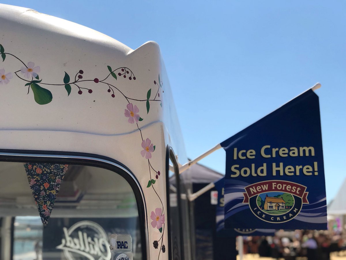 Back in ‘Rosie’ today on the beautiful Sandbanks beach!! 🏖 ☀️🍦 <a href="/SandFestUk/">SandFest</a>